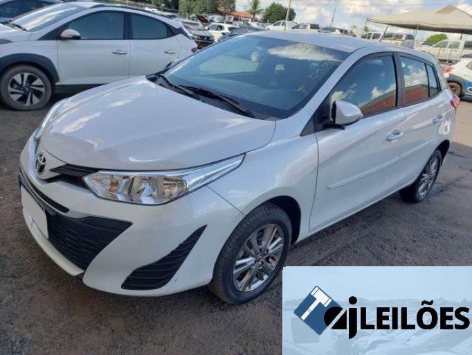 TOYOTA YARIS 21/22